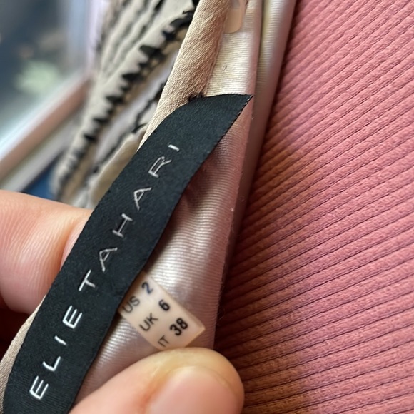 100% Silk… +Fabulous Sequins! Elie Tahari Evening Skirt - Picture 6 of 9